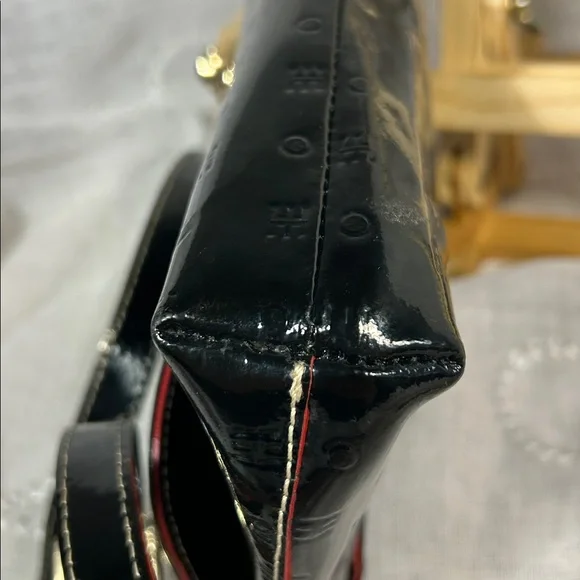 Arcadia made in Italy patent leather bag with removable strap